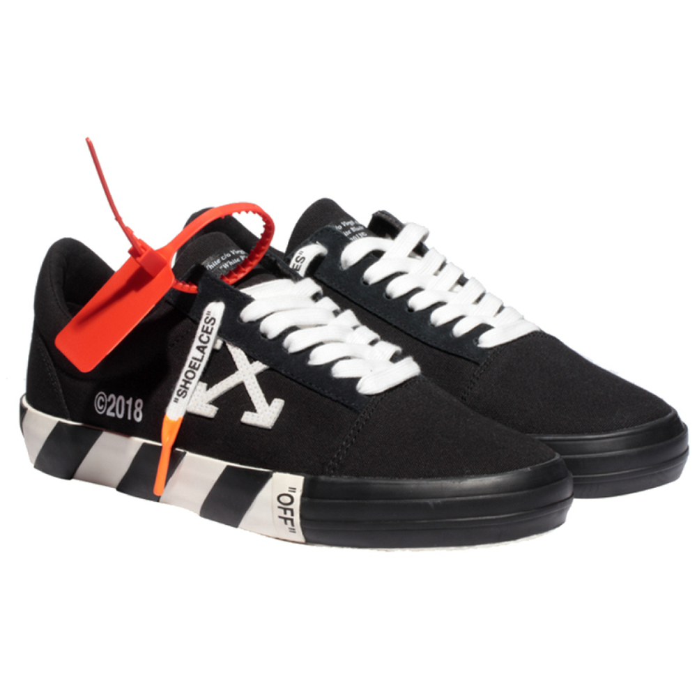 OFF-WHITE
