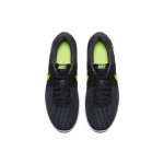 Nike REVOLUTION 4