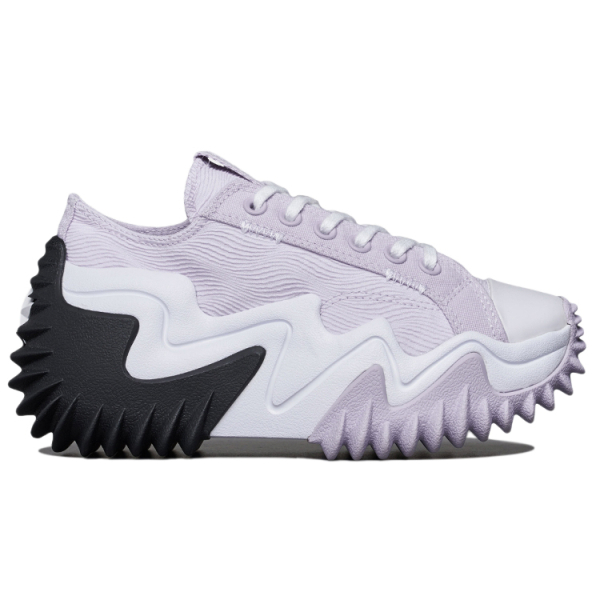 Converse Run Star Hike Motion