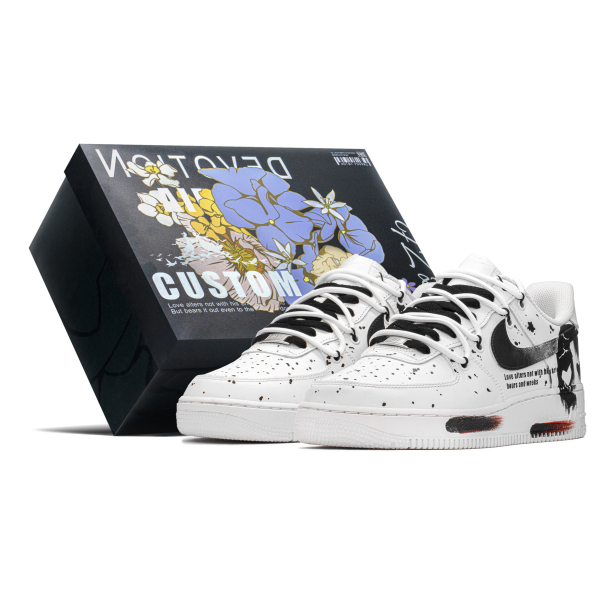 【 】 Nike Air Force 1