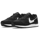 Nike Venture Runner