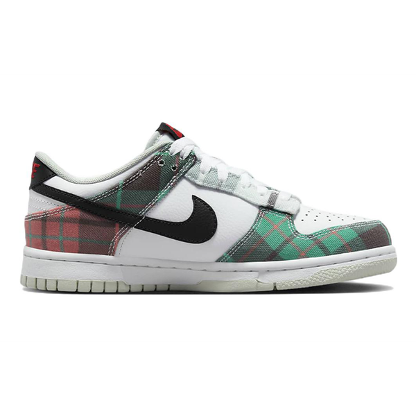 Nike Dunk Low Plaid