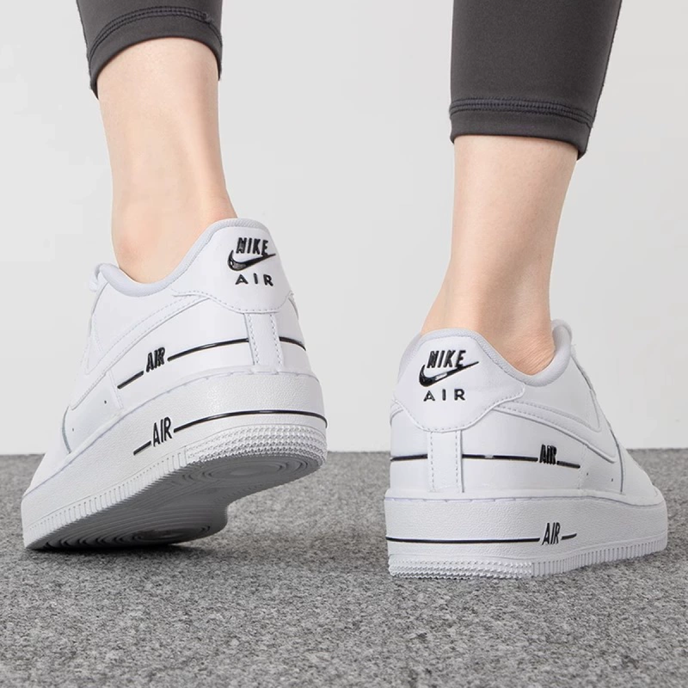 Nike Air Force 1 LV8 3