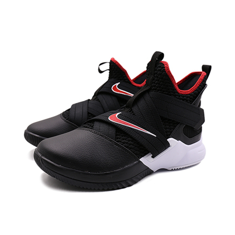 Nike zoom soldier 12 EP