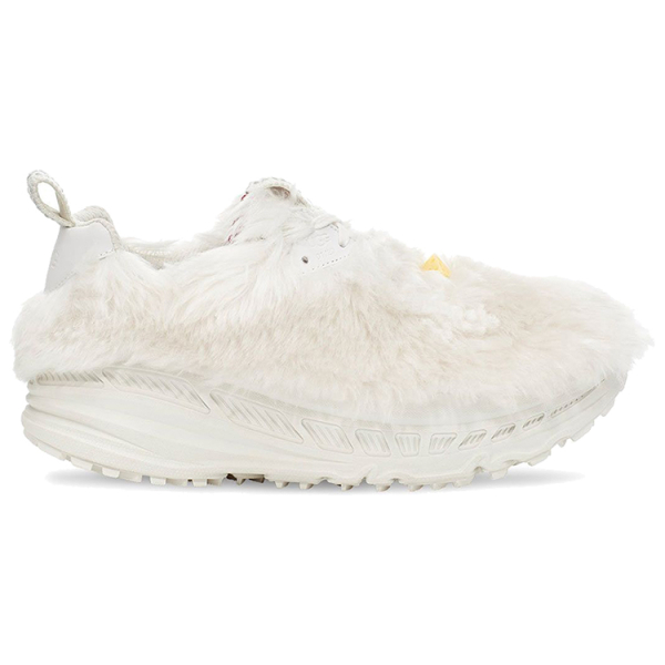 UGG CA805