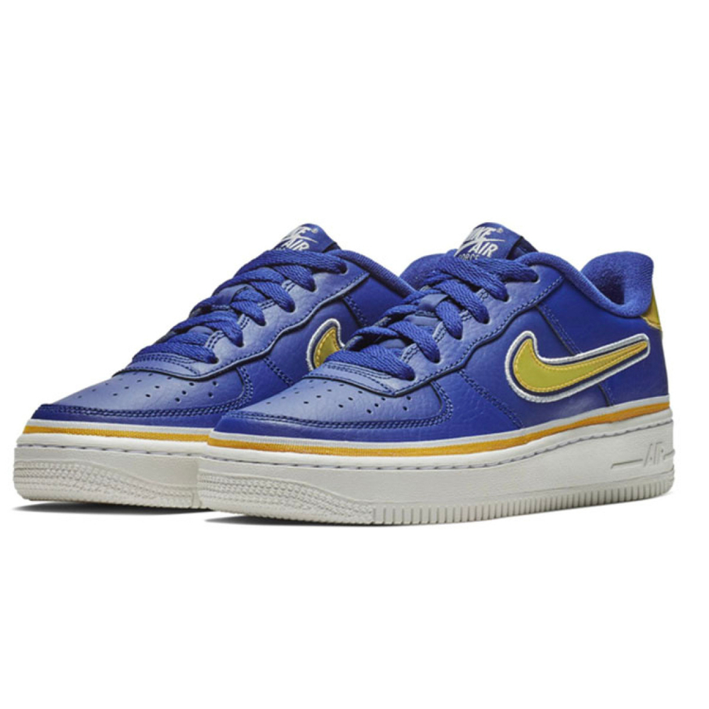 Nike Air Force 1 LV8