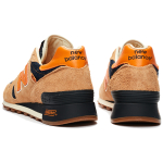 Levi’s x New Balance NB 130