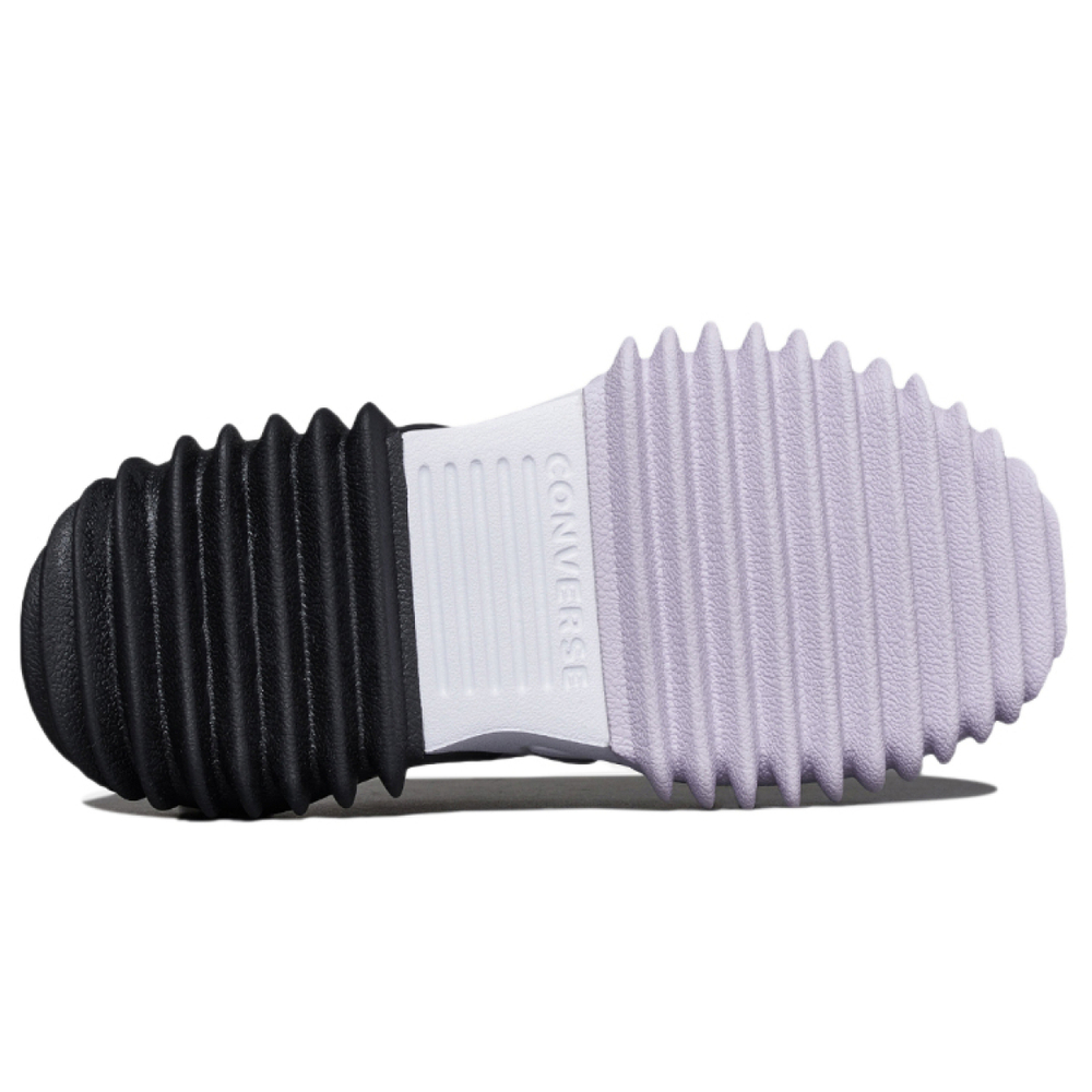 Converse Run Star Hike Motion
