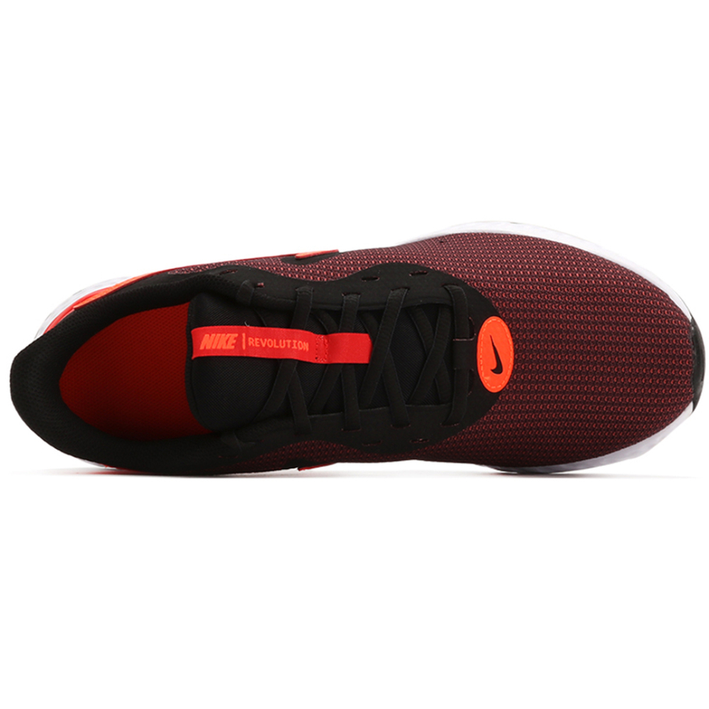 Nike REVOLUTION 5