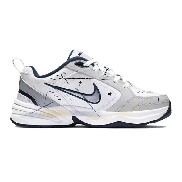 【 】 Nike Air Monarch 4