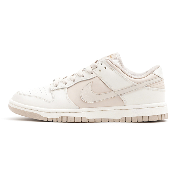 【 】 Nike Dunk Low "Gold Swoosh"
