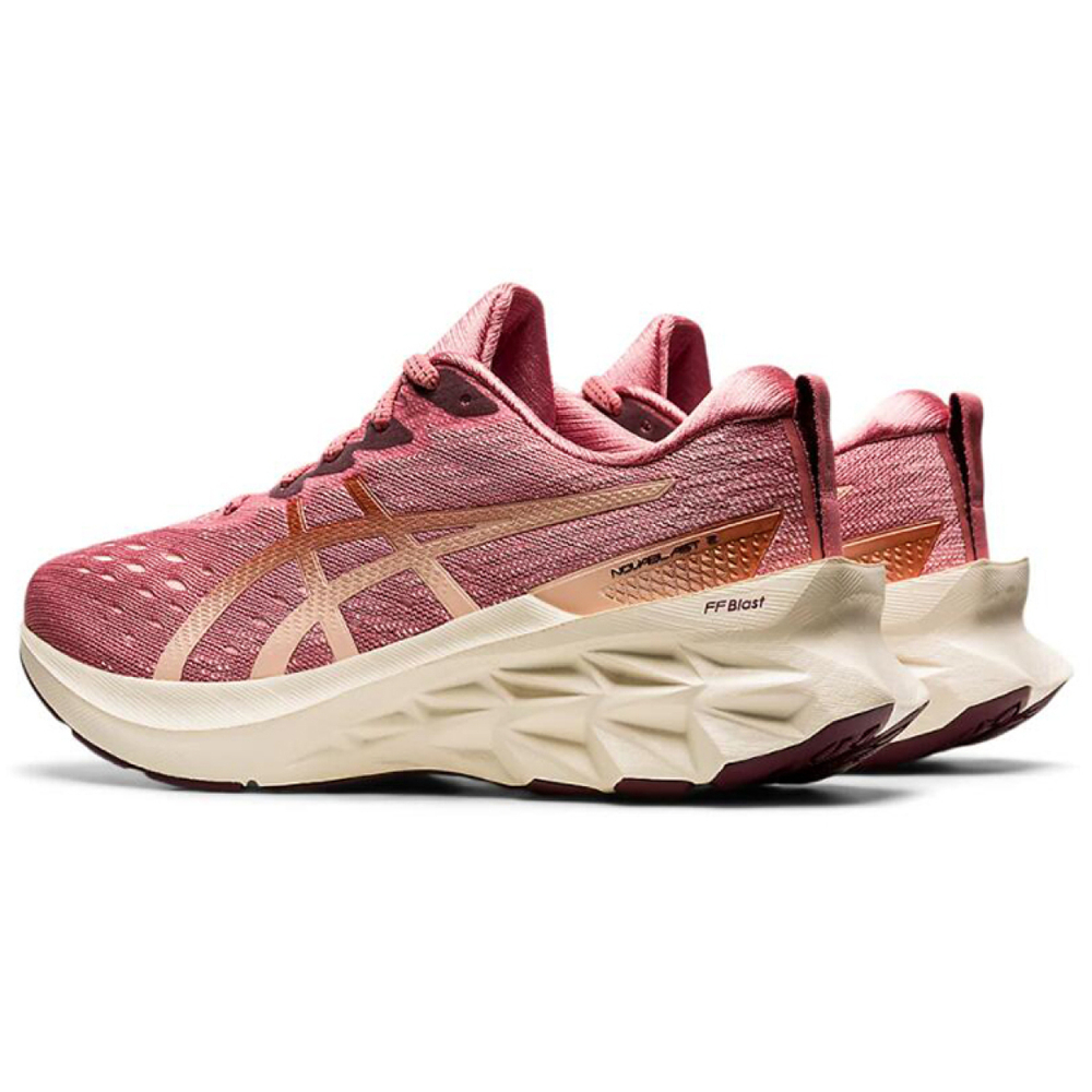 Asics Novablast 2