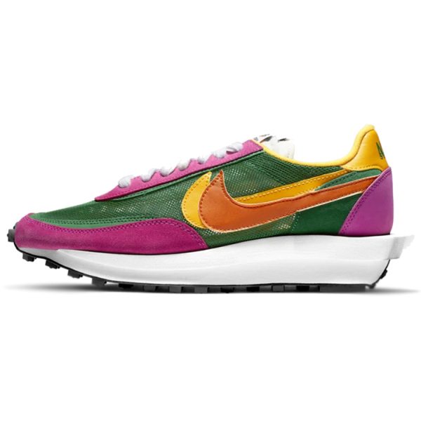 Sacai x Nike Waffle pine gree