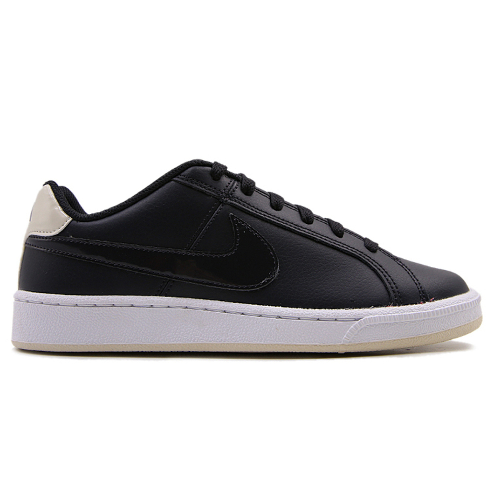 Nike Court Royale