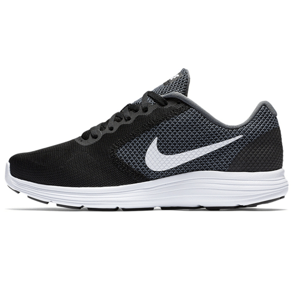 Nike REVOLUTION 3