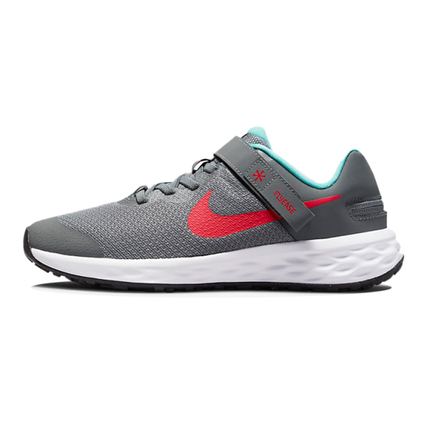 Nike REVOLUTION 6
