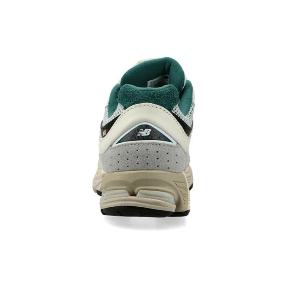 New Balance NB 2002R