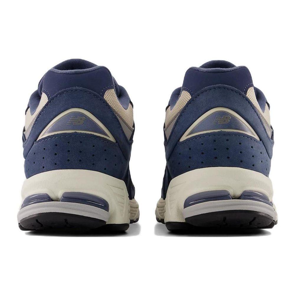 New Balance NB 2002R