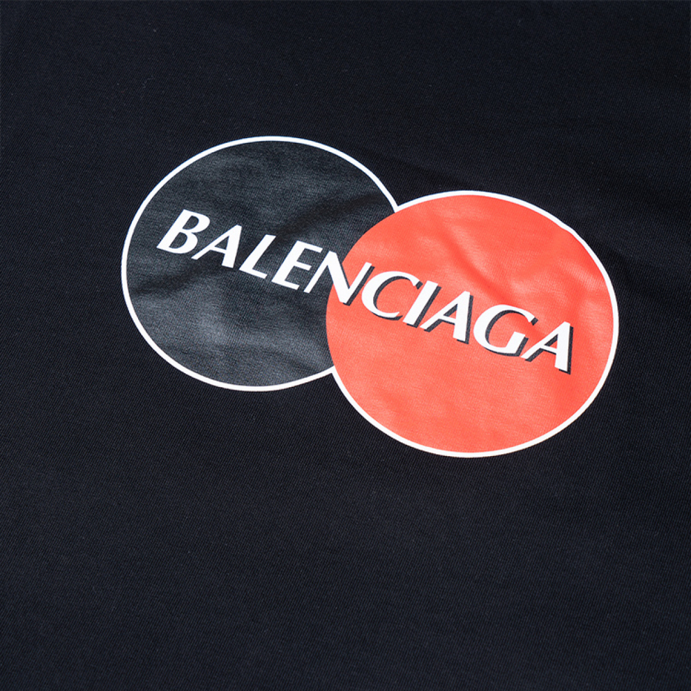 Balenciaga T