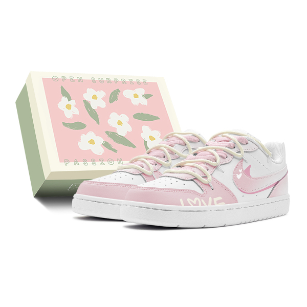 【 】 Nike Court Borough