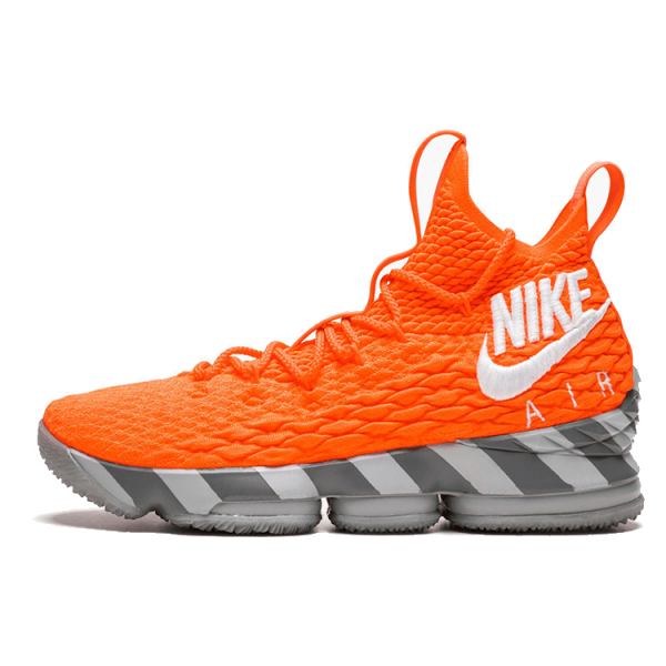 Nike Lebron 15 ''Orange Box'' 15