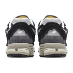 New Balance NB 2002R