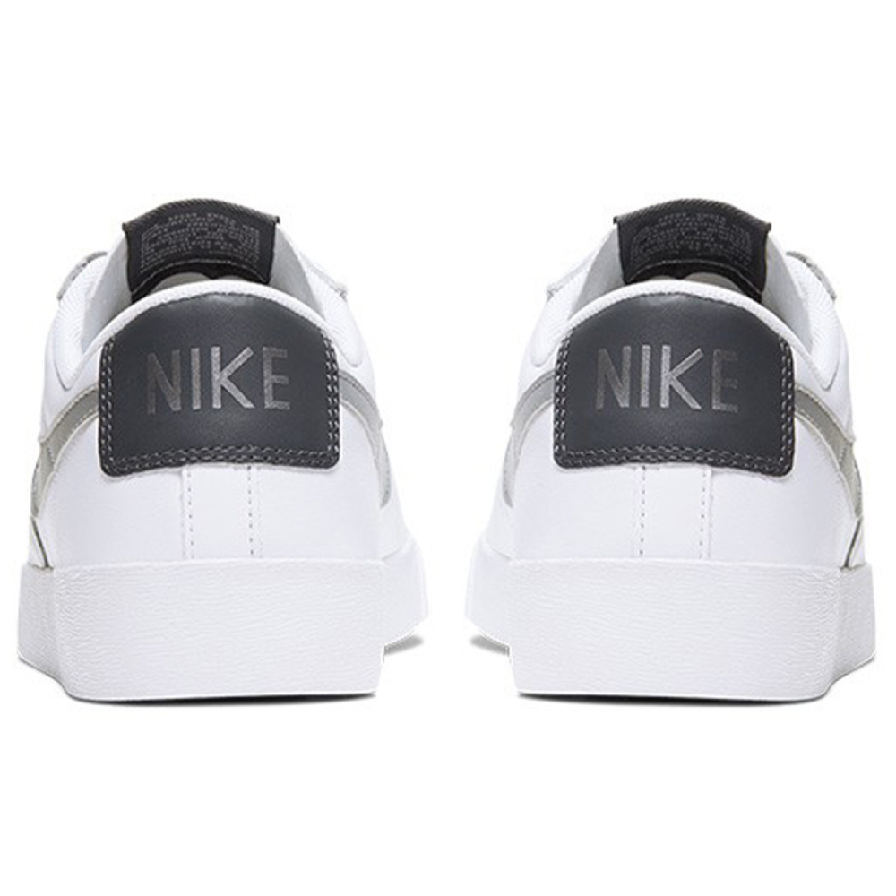 Nike Blazer LE