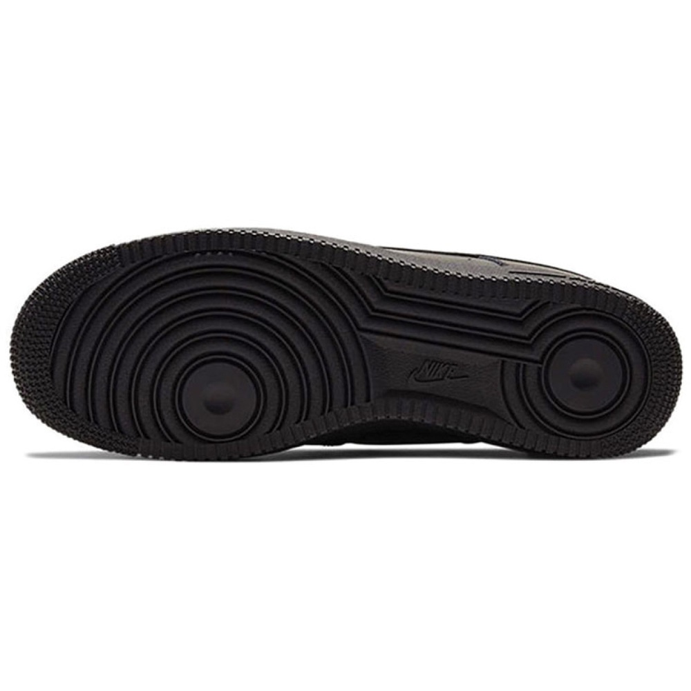 Nike Air Force 1 07 LV8