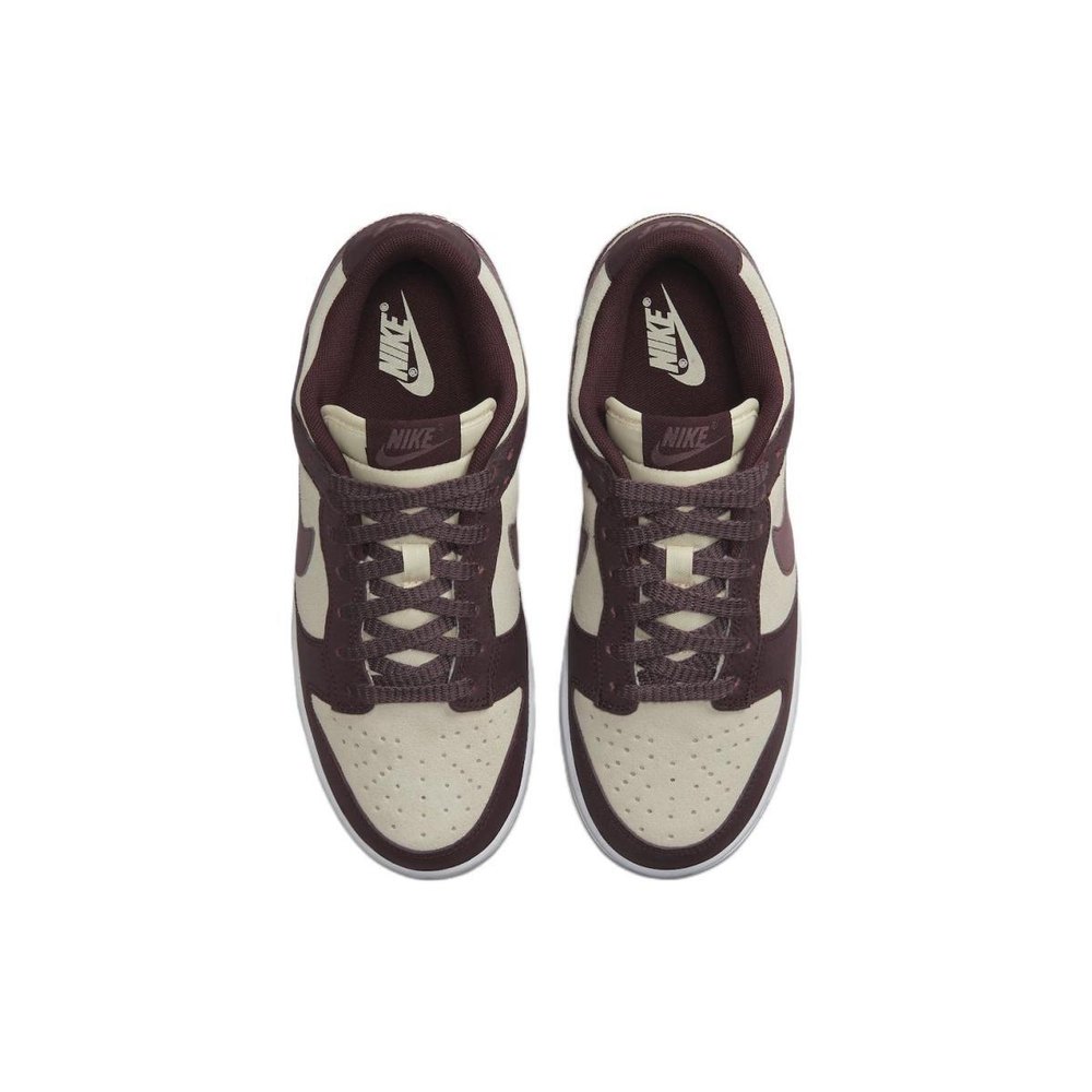 Nike Dunk "Plum Eclipse"