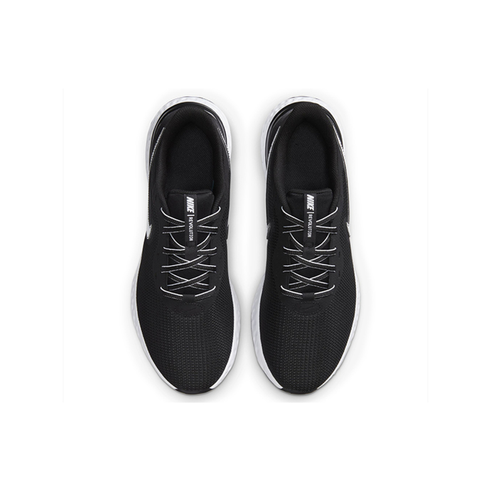 Nike REVOLUTION 5