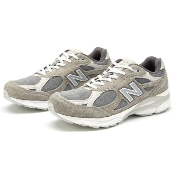 Levi’s x New Balance NB 990 V3