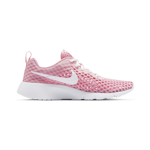 Nike Tanjun