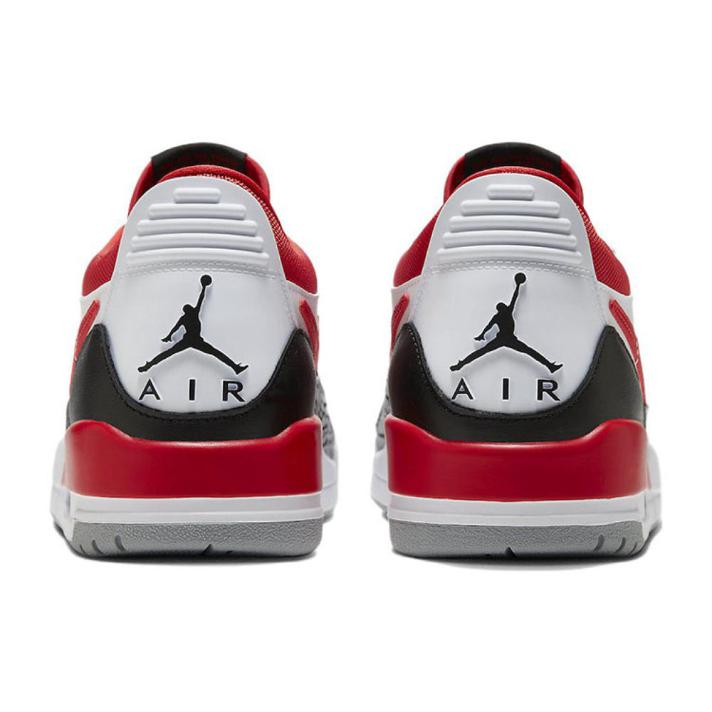 Jordan Legacy 312 low "bulls"