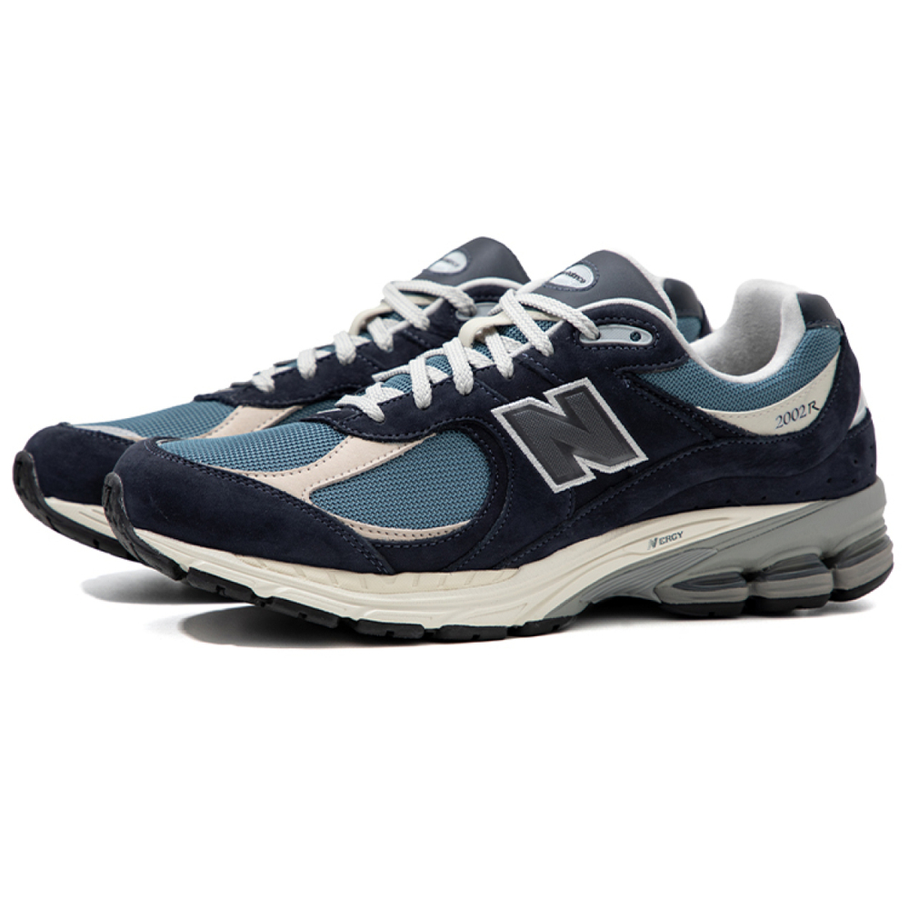 New Balance NB 2002R