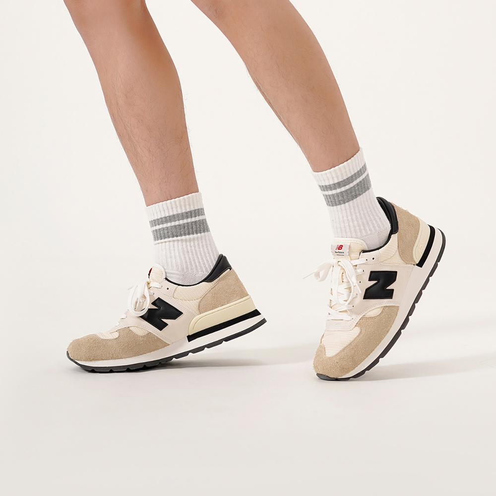 New Balance NB 990 V1