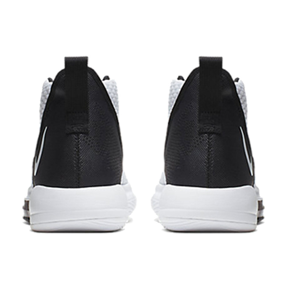 Nike Zoom Rize 1