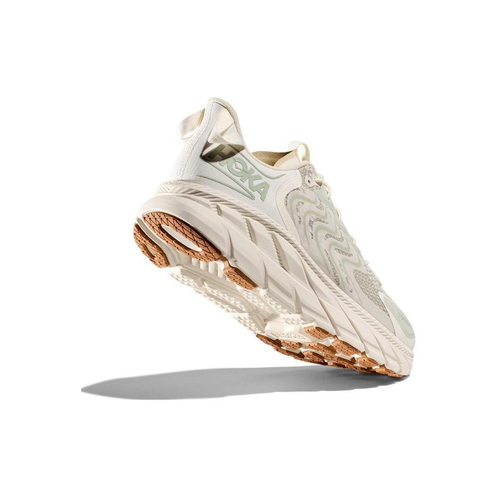 Satisfy x HOKA ONE ONE