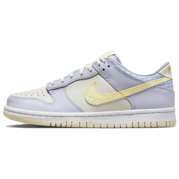 Nike Dunk SE "Easter"