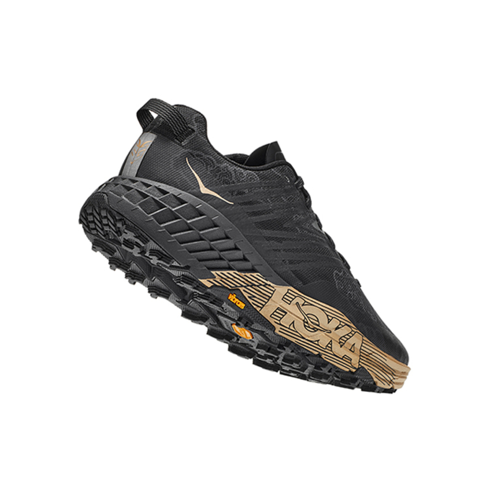 HOKA ONE ONE Speedgoat 4