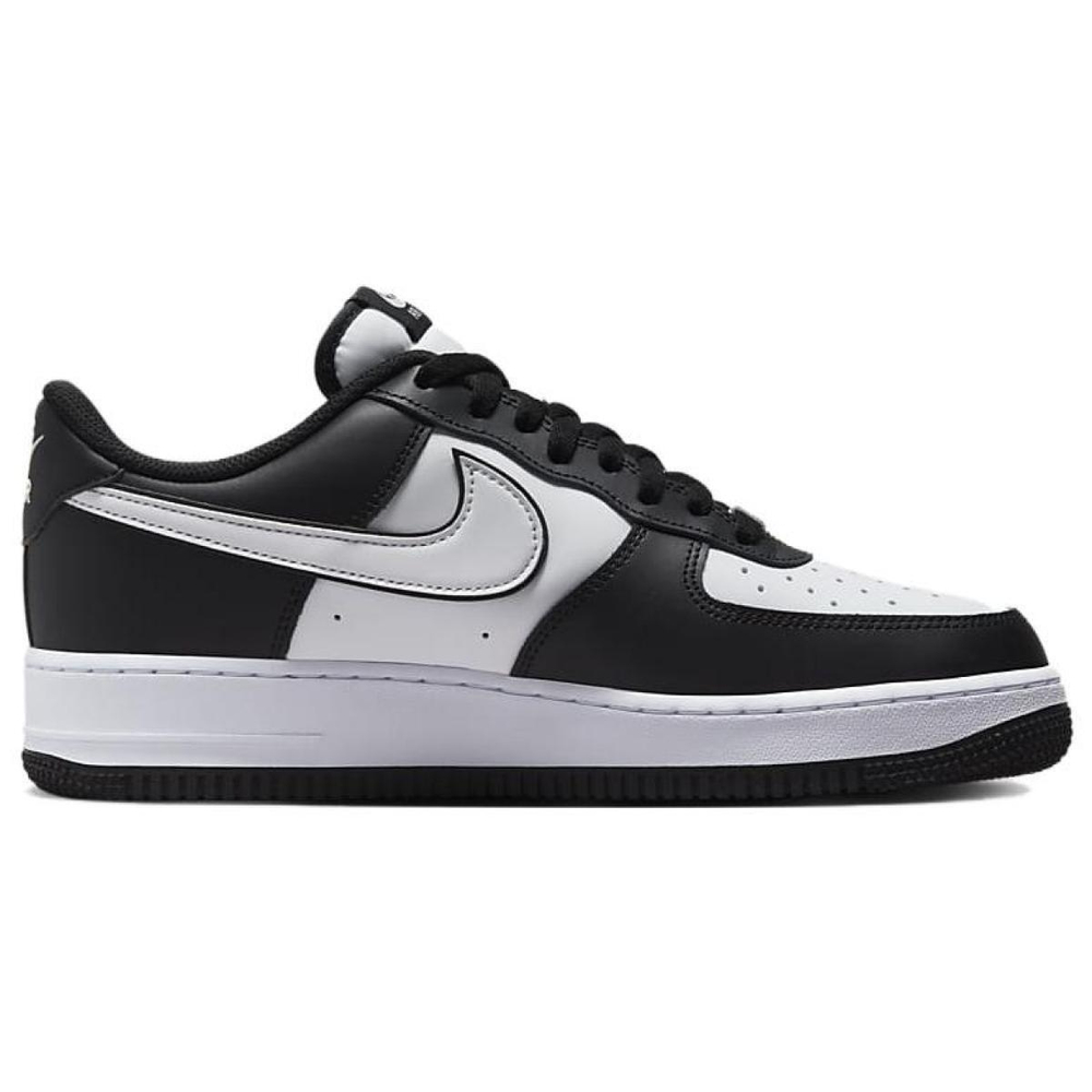 Nike Air Force 1 "Panda"