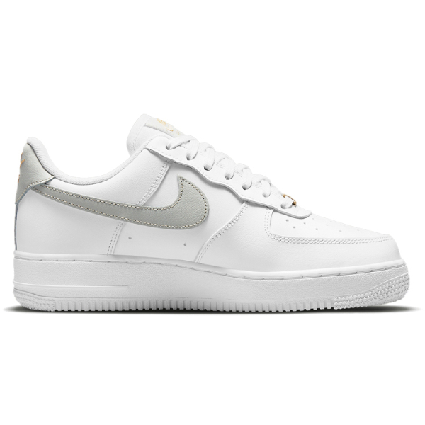 Nike Air Force 1 07 essential