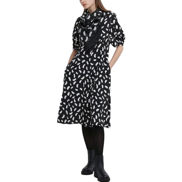 UNIQLO/ x Clare Waight Keller FW23