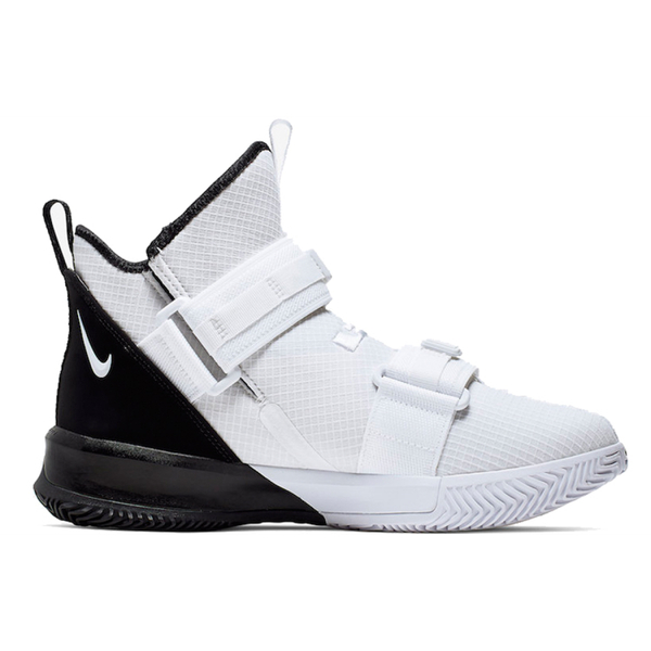 Nike zoom soldier 13 13