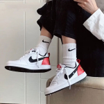 Nike Court Borough Low