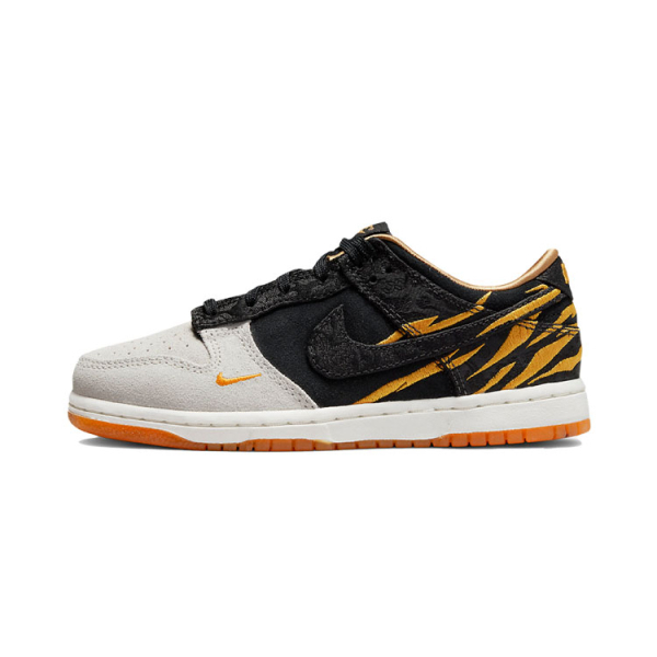 Nike Dunk god of wealth