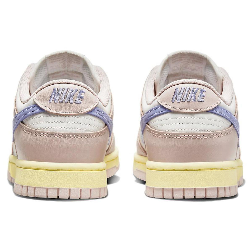 Nike Dunk pink oxford