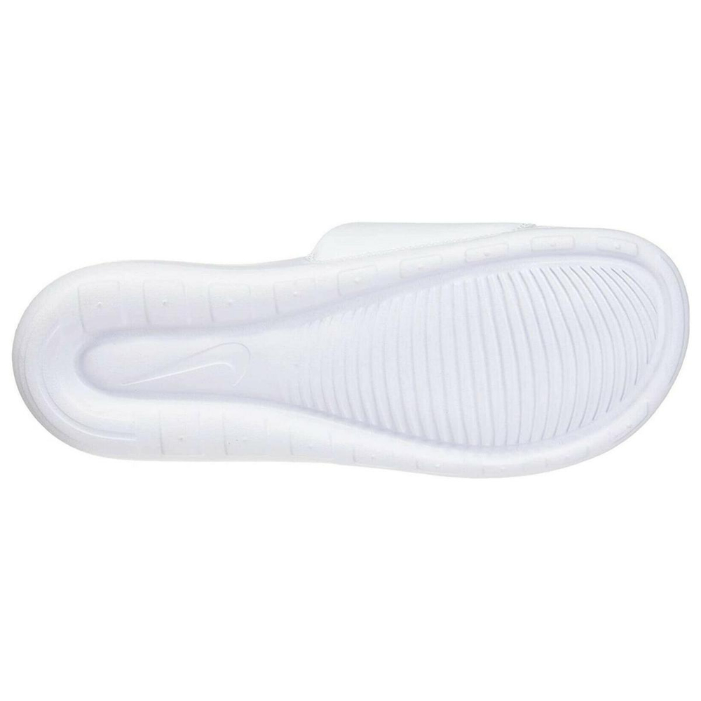 Nike Victori One