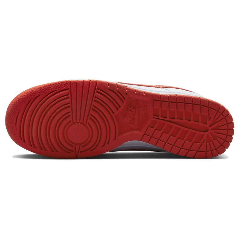 Nike Dunk "Picante Red"