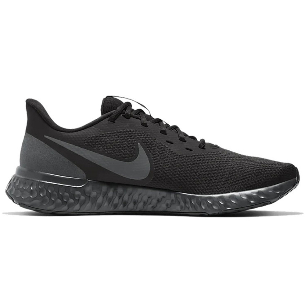 Nike REVOLUTION 5
