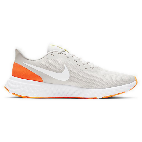 Nike REVOLUTION 5